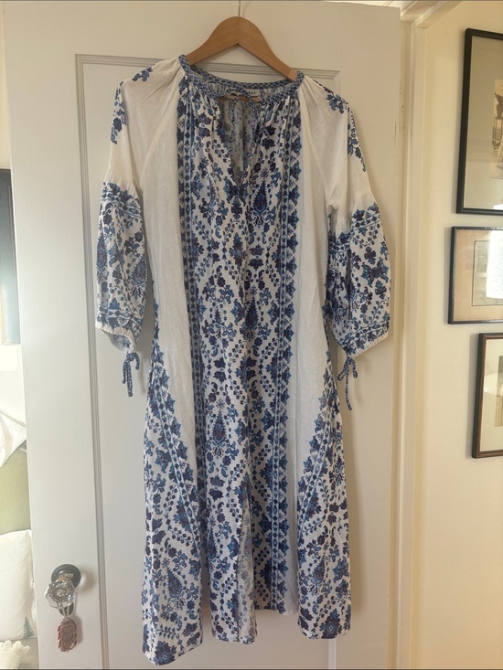D‘Ascoli Dresses & Skirts - Boho Blue Floral Maxi Dress - White & Blue